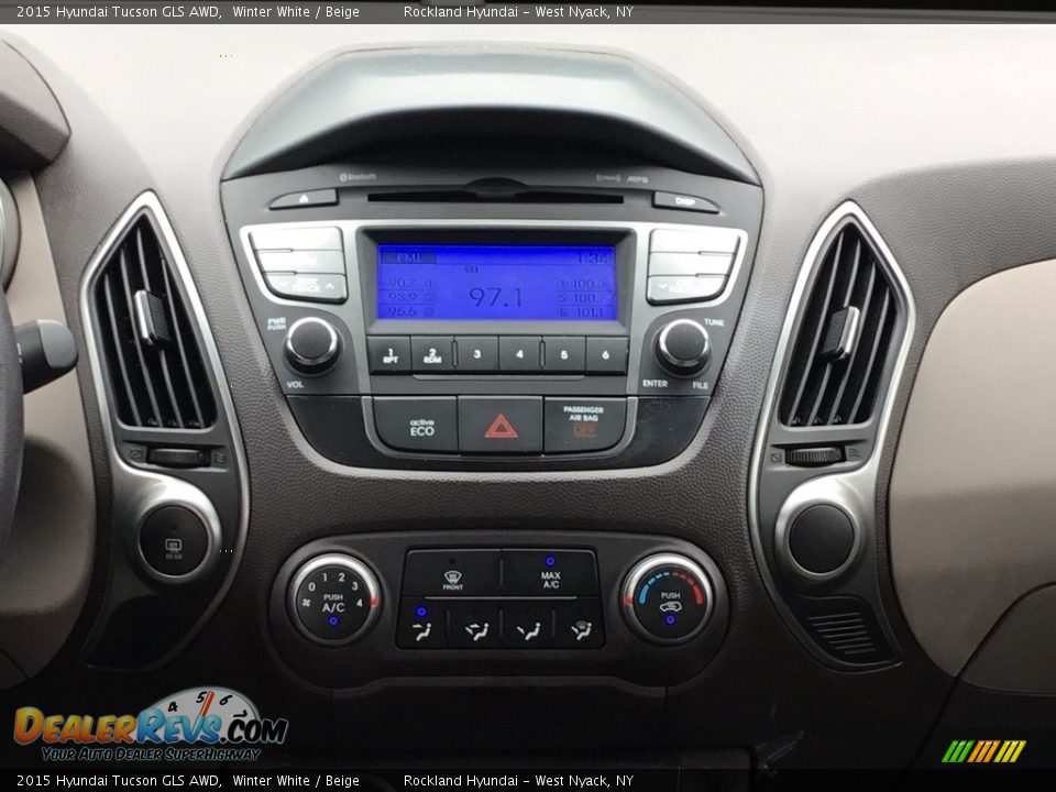 2015 Hyundai Tucson GLS AWD Winter White / Beige Photo #14