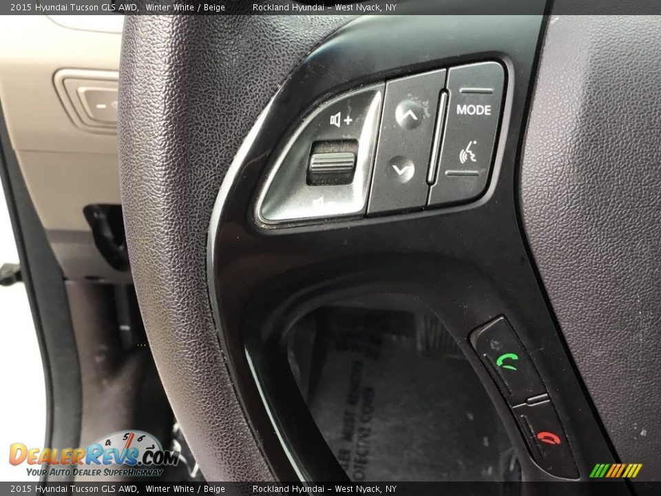 2015 Hyundai Tucson GLS AWD Winter White / Beige Photo #17