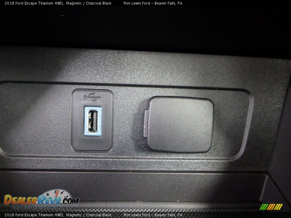 2018 Ford Escape Titanium 4WD Magnetic / Charcoal Black Photo #18