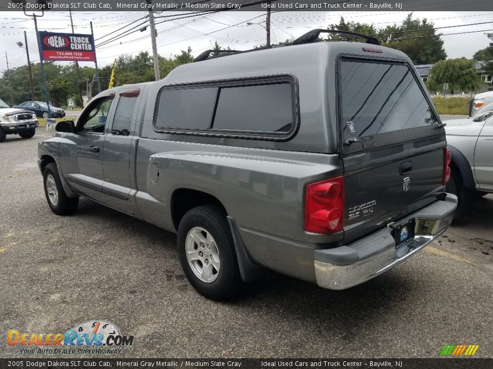 2005 Dodge Dakota SLT Club Cab Mineral Gray Metallic / Medium Slate Gray Photo #2