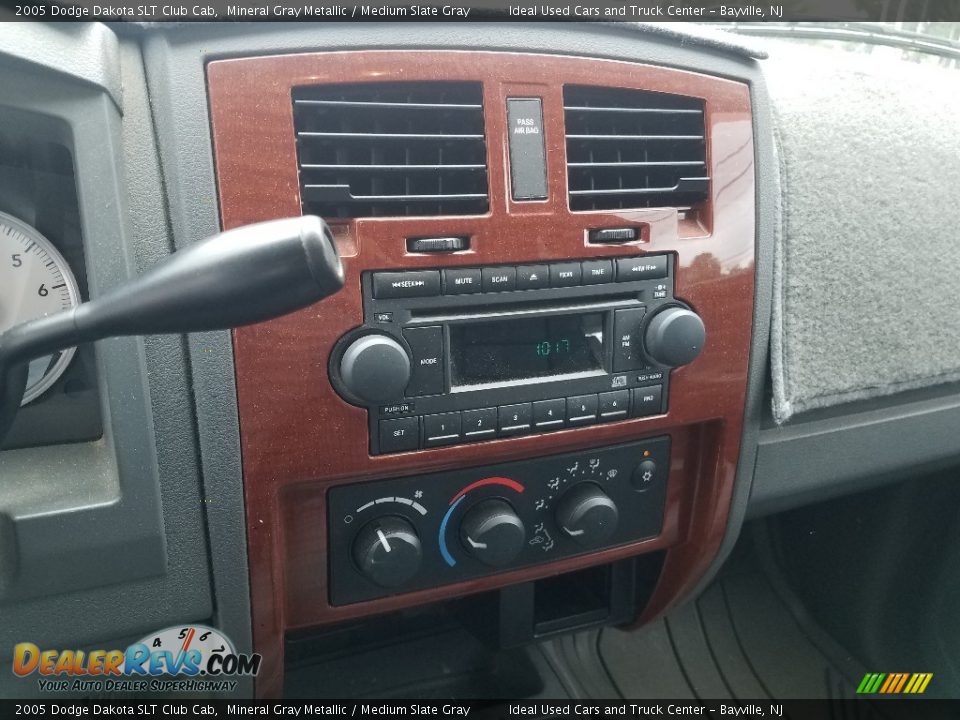 2005 Dodge Dakota SLT Club Cab Mineral Gray Metallic / Medium Slate Gray Photo #5