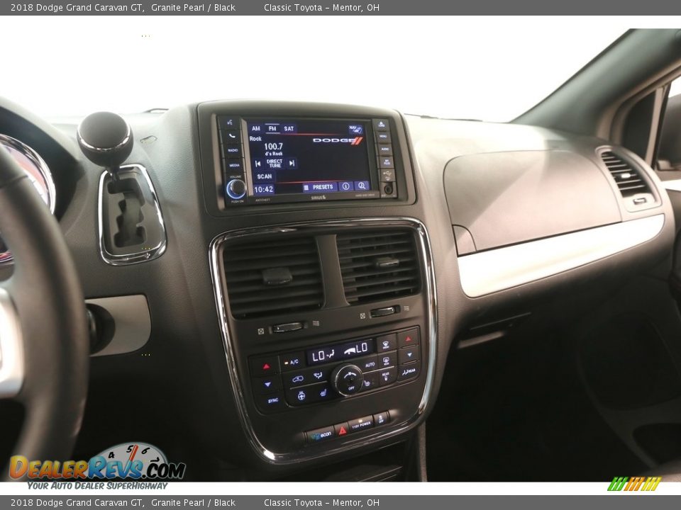 Controls of 2018 Dodge Grand Caravan GT Photo #8