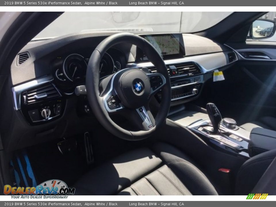 2019 BMW 5 Series 530e iPerformance Sedan Alpine White / Black Photo #4
