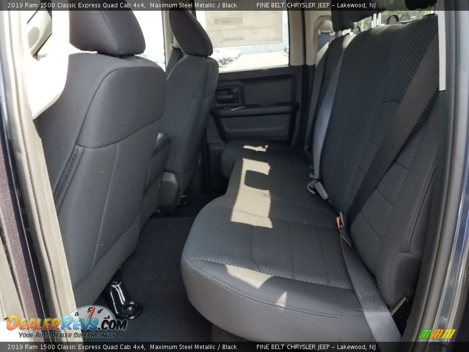 2019 Ram 1500 Classic Express Quad Cab 4x4 Maximum Steel Metallic / Black Photo #6