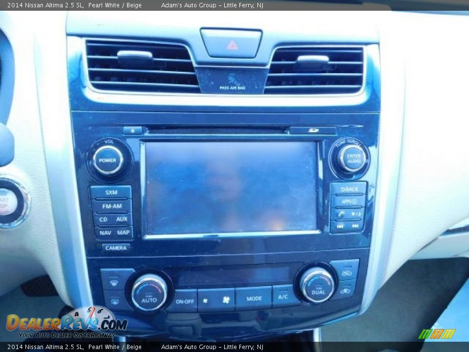 2014 Nissan Altima 2.5 SL Pearl White / Beige Photo #15