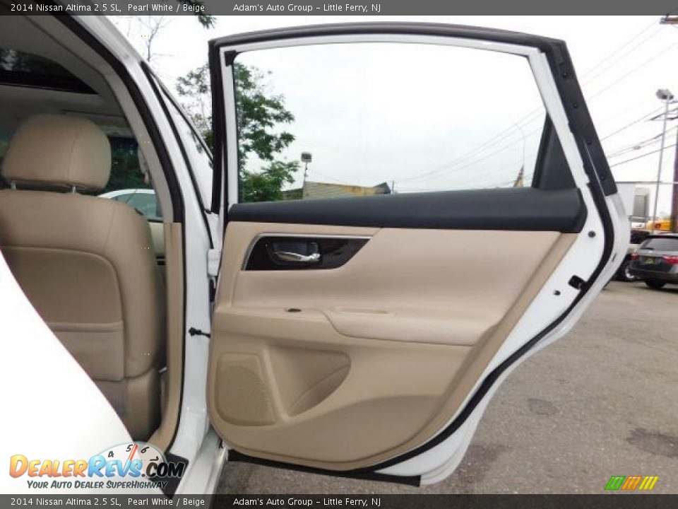 2014 Nissan Altima 2.5 SL Pearl White / Beige Photo #22
