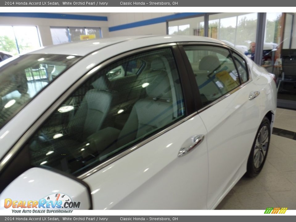 2014 Honda Accord LX Sedan White Orchid Pearl / Ivory Photo #8