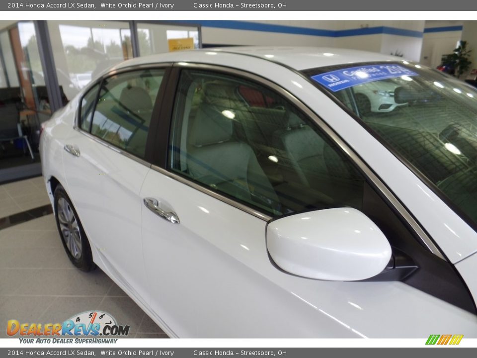 2014 Honda Accord LX Sedan White Orchid Pearl / Ivory Photo #11
