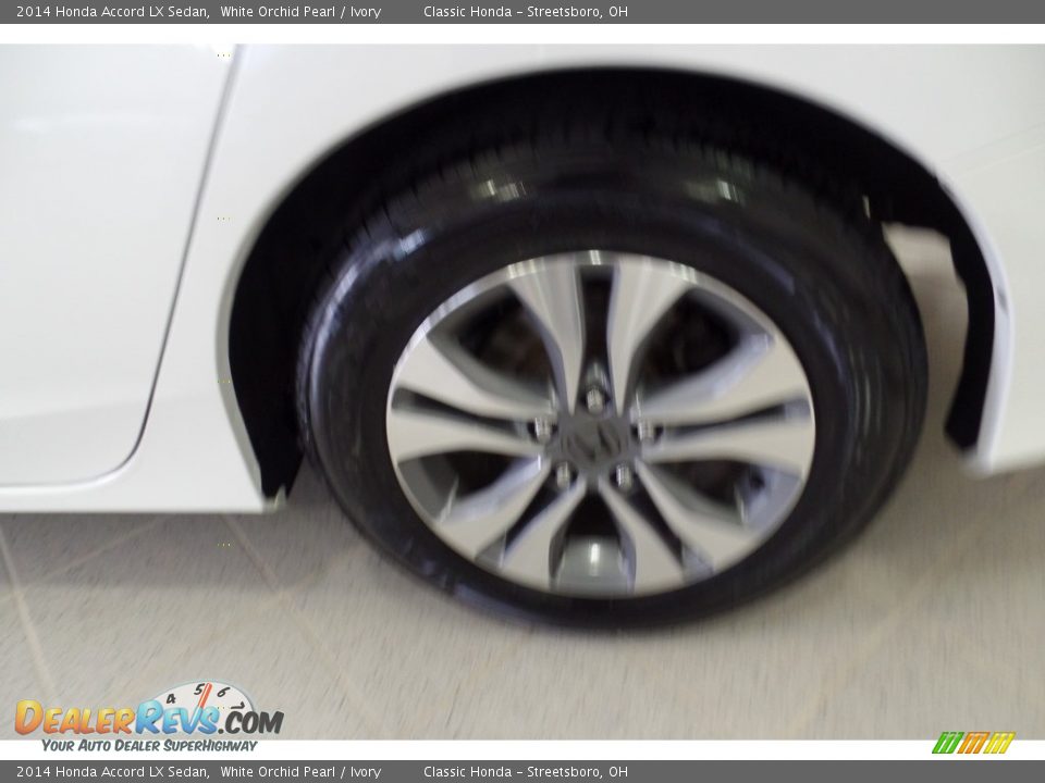 2014 Honda Accord LX Sedan White Orchid Pearl / Ivory Photo #32