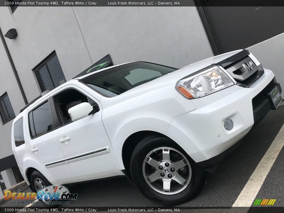 2009 Honda Pilot Touring 4WD Taffeta White / Gray Photo #2