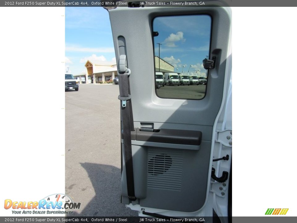 2012 Ford F250 Super Duty XL SuperCab 4x4 Oxford White / Steel Photo #33