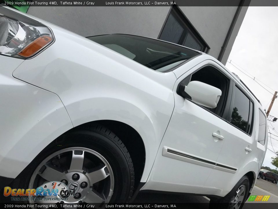 2009 Honda Pilot Touring 4WD Taffeta White / Gray Photo #20