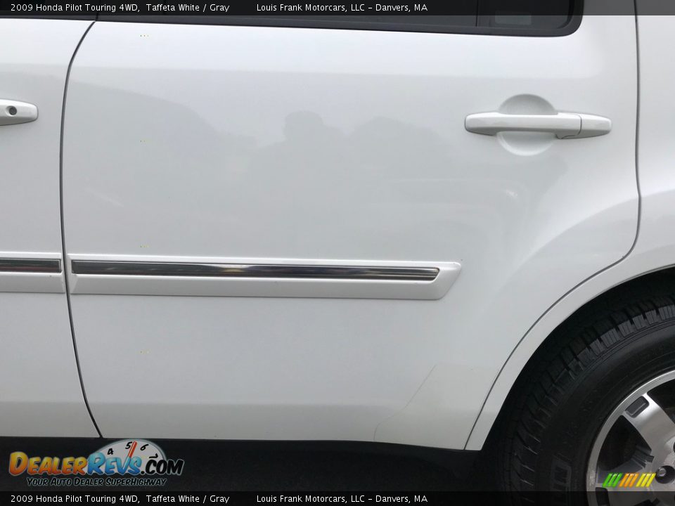 2009 Honda Pilot Touring 4WD Taffeta White / Gray Photo #34