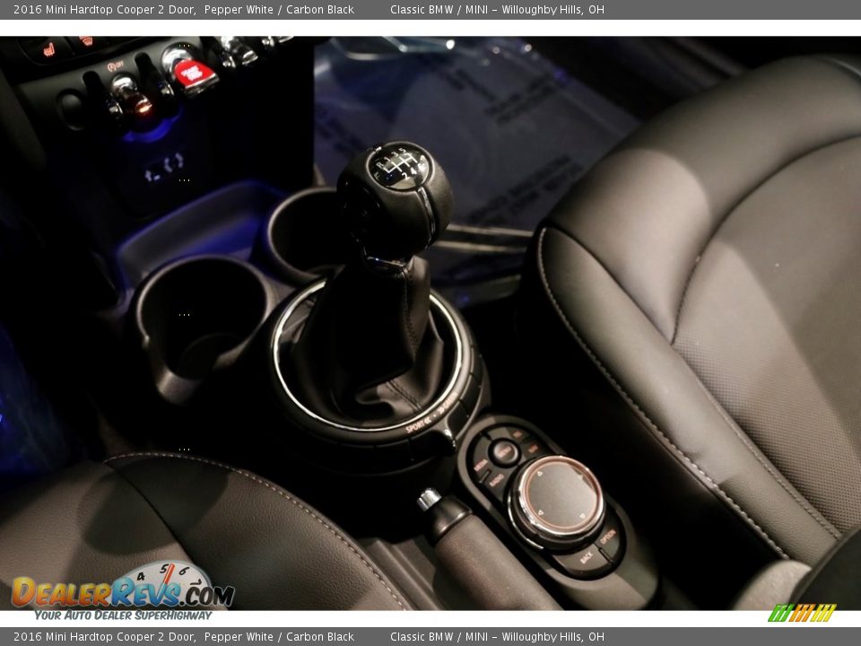 2016 Mini Hardtop Cooper 2 Door Pepper White / Carbon Black Photo #15