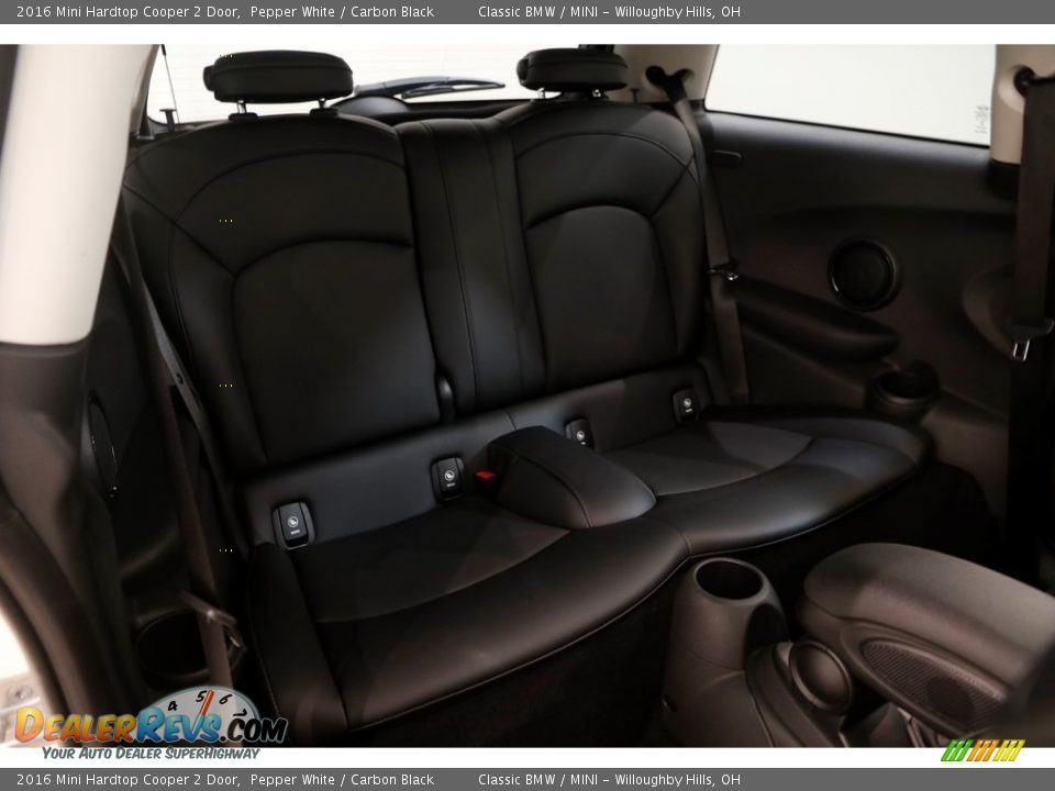 2016 Mini Hardtop Cooper 2 Door Pepper White / Carbon Black Photo #18