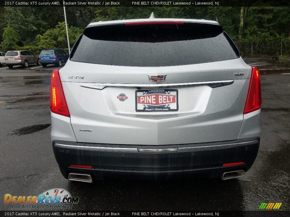 2017 Cadillac XT5 Luxury AWD Radiant Silver Metallic / Jet Black Photo #6
