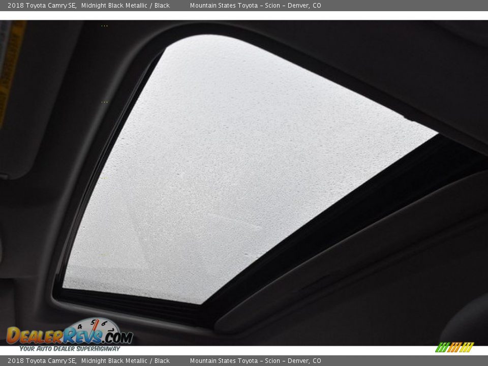 2018 Toyota Camry SE Midnight Black Metallic / Black Photo #9