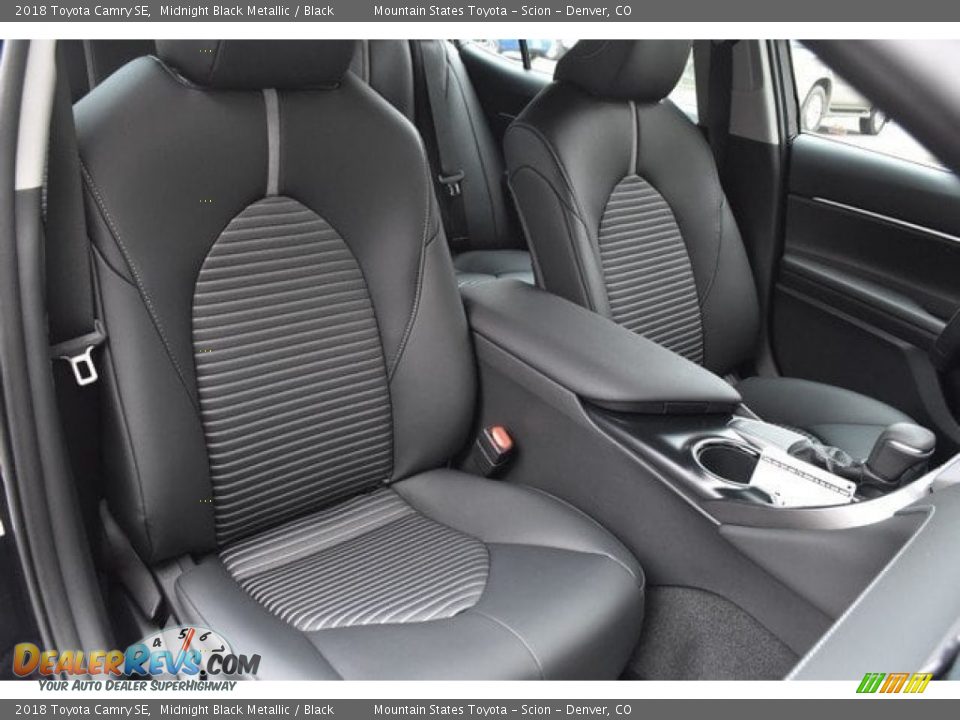 2018 Toyota Camry SE Midnight Black Metallic / Black Photo #13