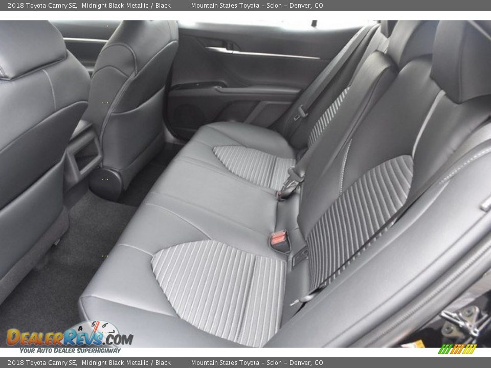 2018 Toyota Camry SE Midnight Black Metallic / Black Photo #15