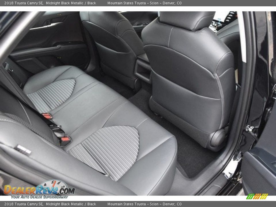 2018 Toyota Camry SE Midnight Black Metallic / Black Photo #17