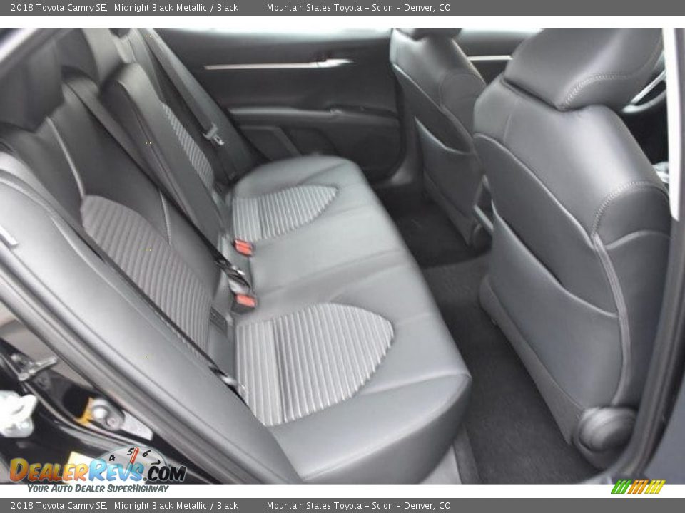 2018 Toyota Camry SE Midnight Black Metallic / Black Photo #18