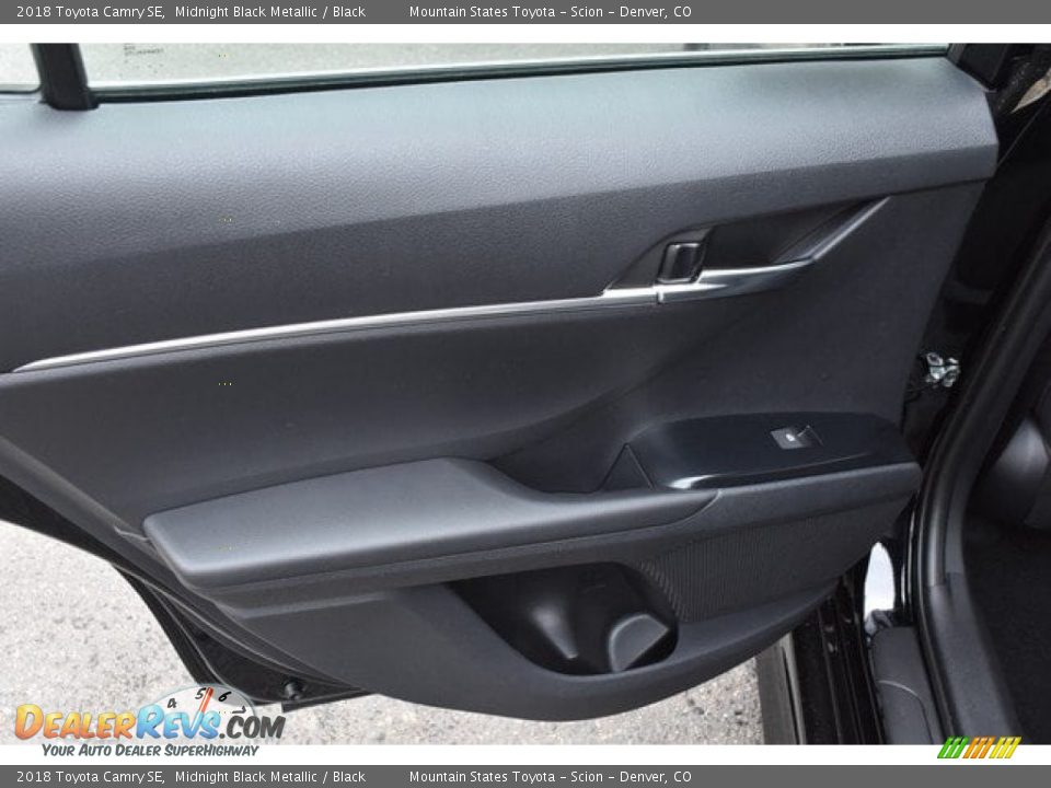 2018 Toyota Camry SE Midnight Black Metallic / Black Photo #21