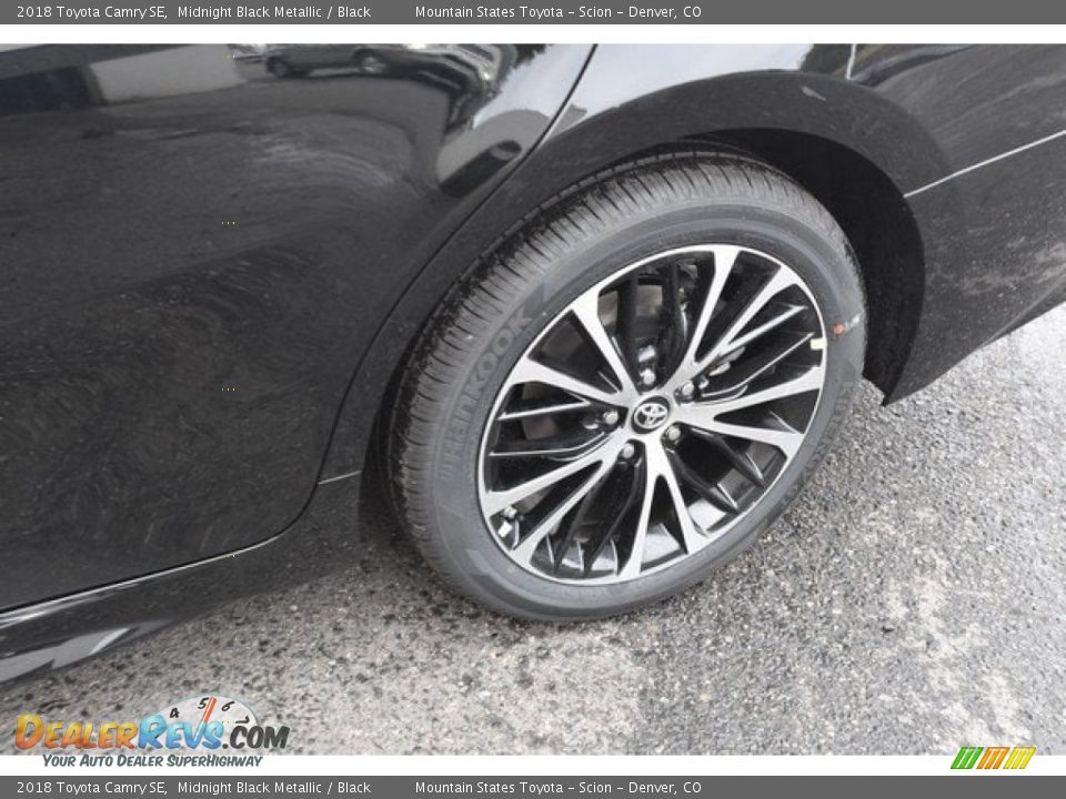 2018 Toyota Camry SE Midnight Black Metallic / Black Photo #33