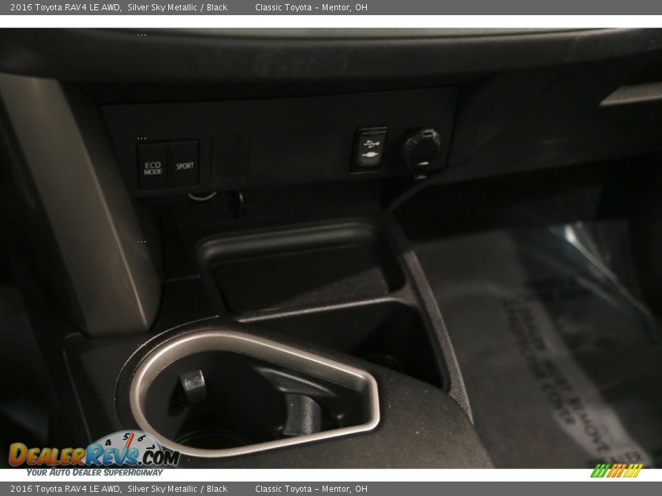 2016 Toyota RAV4 LE AWD Silver Sky Metallic / Black Photo #13