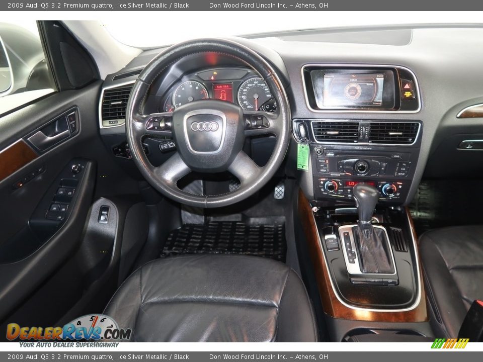 2009 Audi Q5 3.2 Premium quattro Ice Silver Metallic / Black Photo #14