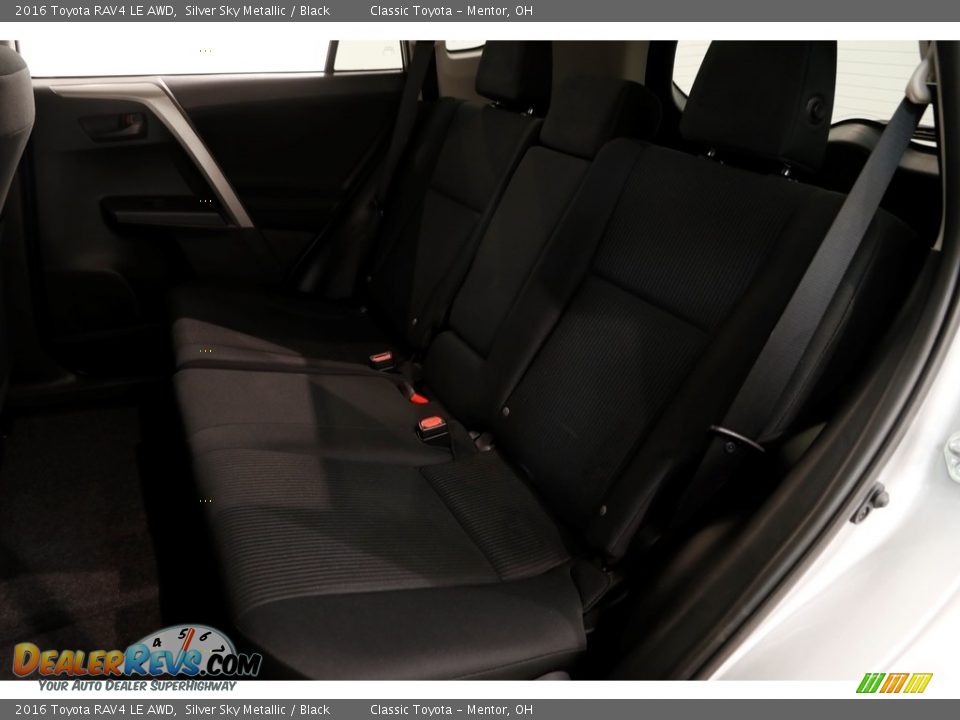 2016 Toyota RAV4 LE AWD Silver Sky Metallic / Black Photo #16