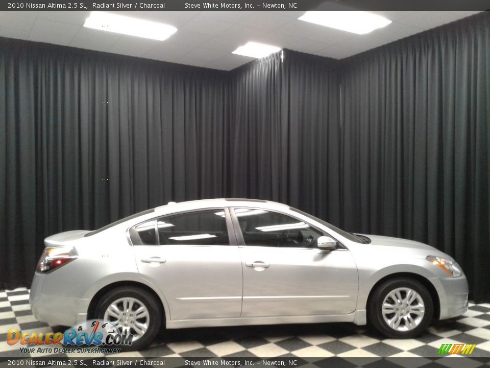 2010 Nissan Altima 2.5 SL Radiant Silver / Charcoal Photo #5
