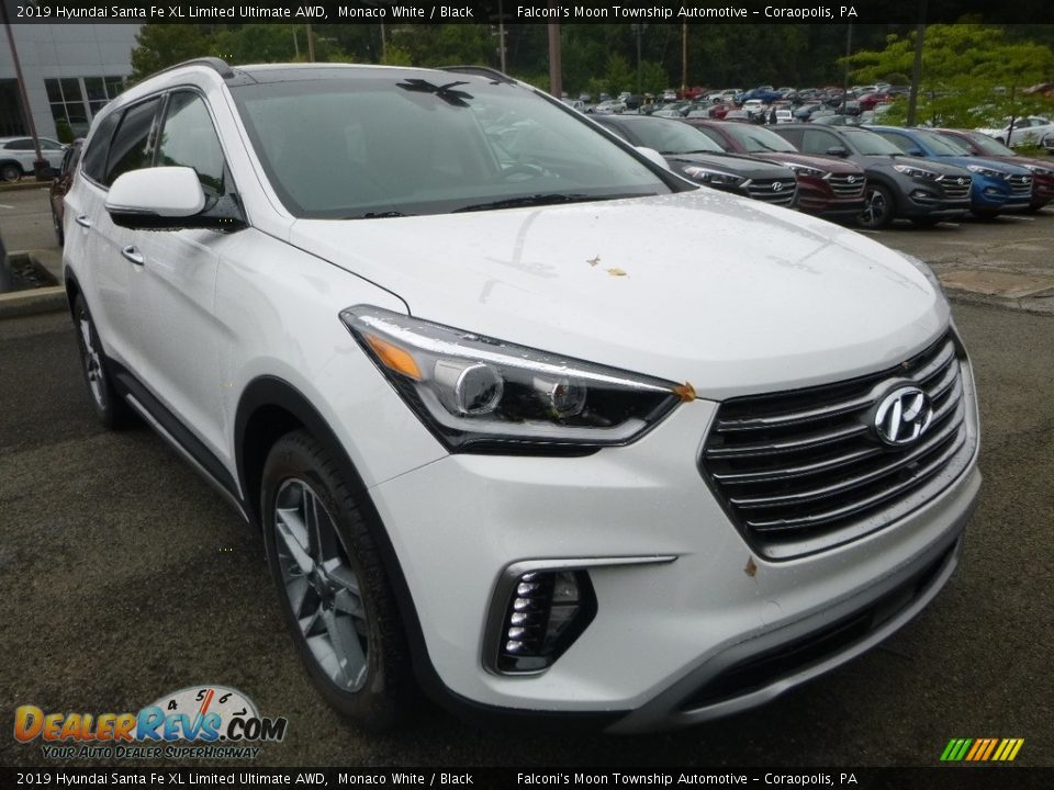 Front 3/4 View of 2019 Hyundai Santa Fe XL Limited Ultimate AWD Photo #3
