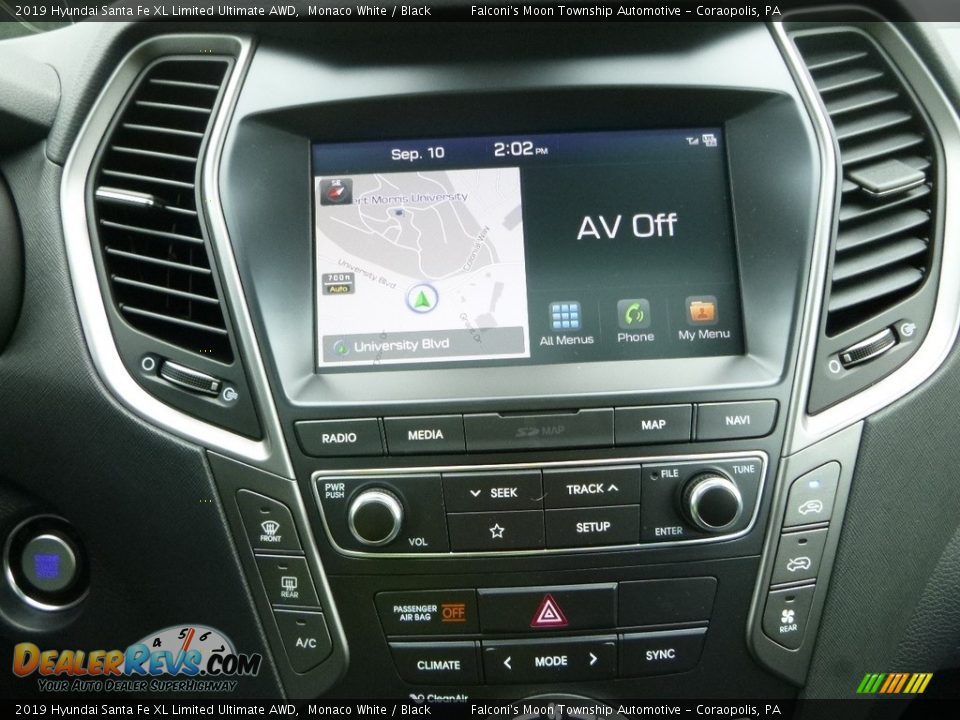 Controls of 2019 Hyundai Santa Fe XL Limited Ultimate AWD Photo #14