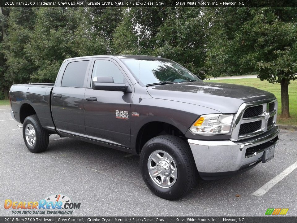 2018 Ram 2500 Tradesman Crew Cab 4x4 Granite Crystal Metallic / Black/Diesel Gray Photo #4