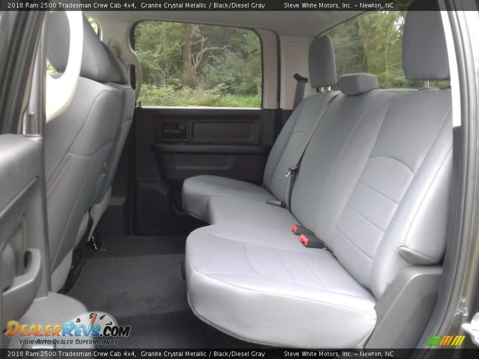 2018 Ram 2500 Tradesman Crew Cab 4x4 Granite Crystal Metallic / Black/Diesel Gray Photo #11