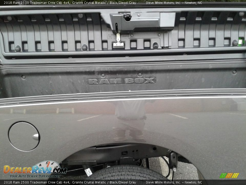 2018 Ram 2500 Tradesman Crew Cab 4x4 Granite Crystal Metallic / Black/Diesel Gray Photo #12