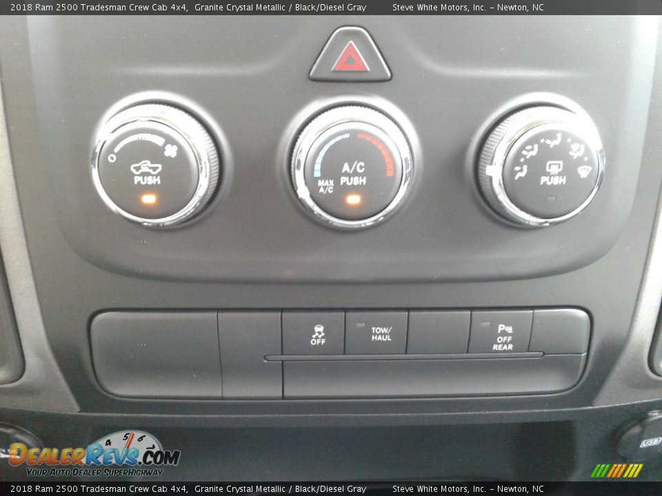 2018 Ram 2500 Tradesman Crew Cab 4x4 Granite Crystal Metallic / Black/Diesel Gray Photo #23