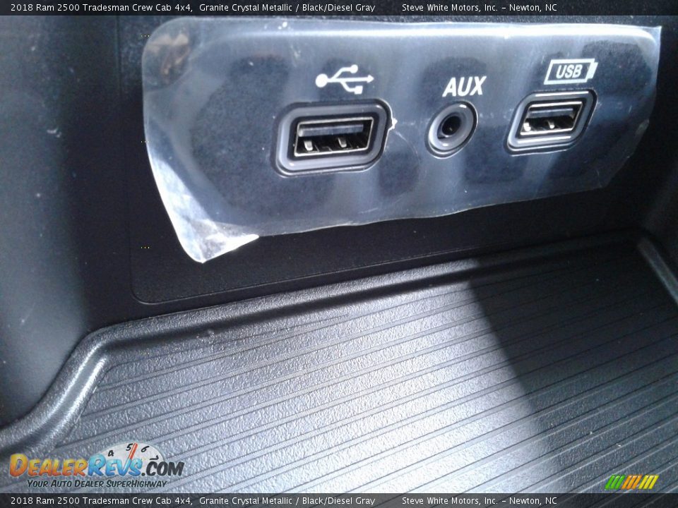 2018 Ram 2500 Tradesman Crew Cab 4x4 Granite Crystal Metallic / Black/Diesel Gray Photo #25