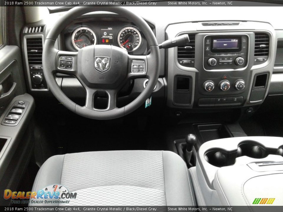 2018 Ram 2500 Tradesman Crew Cab 4x4 Granite Crystal Metallic / Black/Diesel Gray Photo #26
