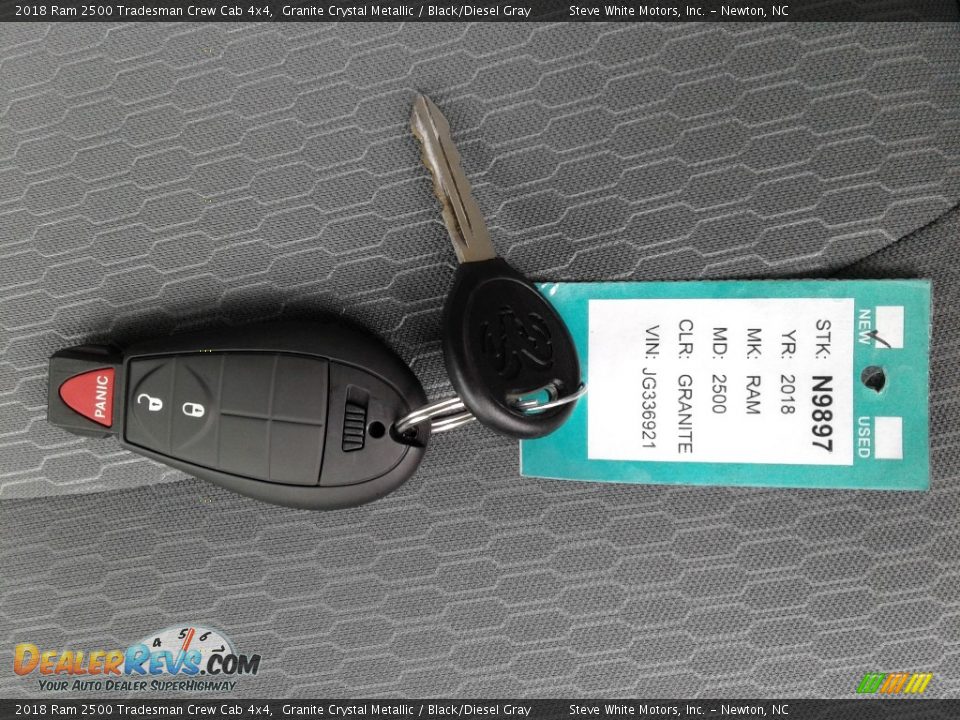 2018 Ram 2500 Tradesman Crew Cab 4x4 Granite Crystal Metallic / Black/Diesel Gray Photo #27