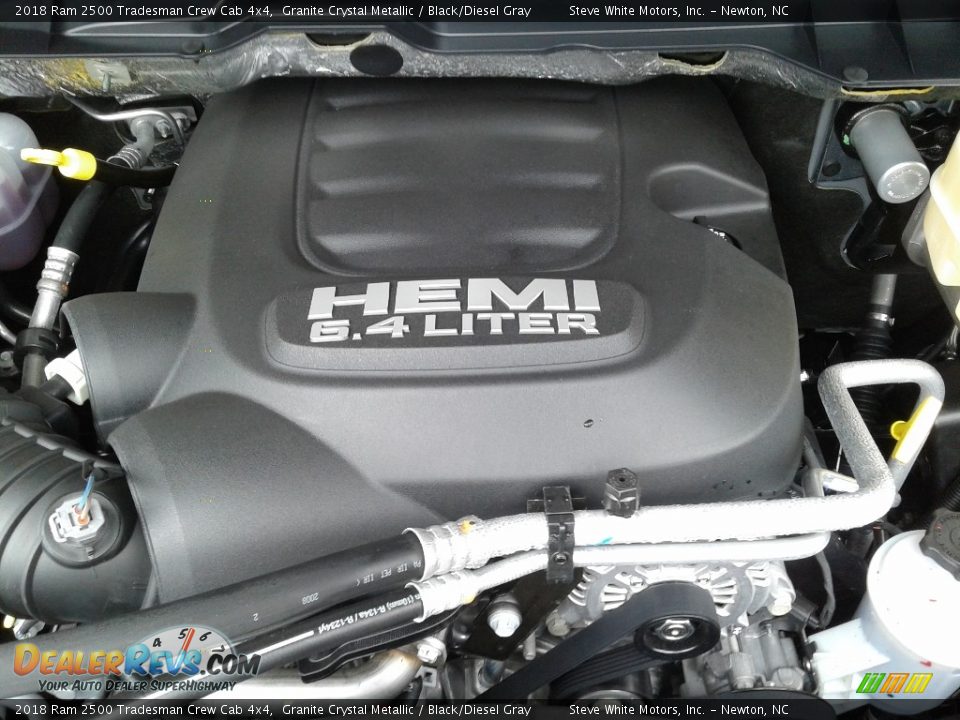 2018 Ram 2500 Tradesman Crew Cab 4x4 Granite Crystal Metallic / Black/Diesel Gray Photo #28