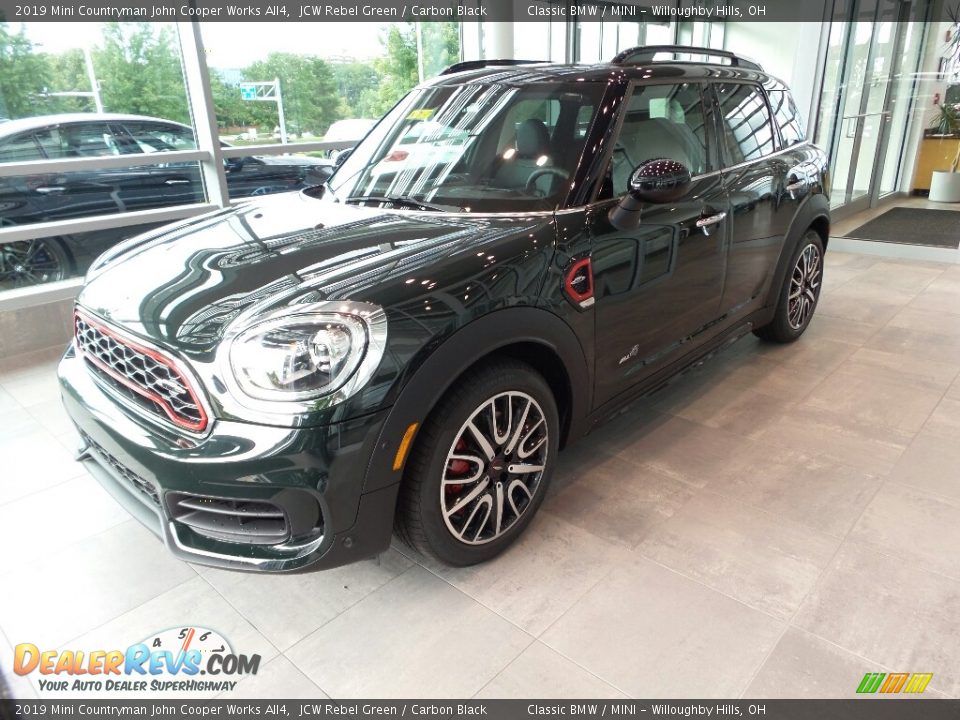 Front 3/4 View of 2019 Mini Countryman John Cooper Works All4 Photo #3