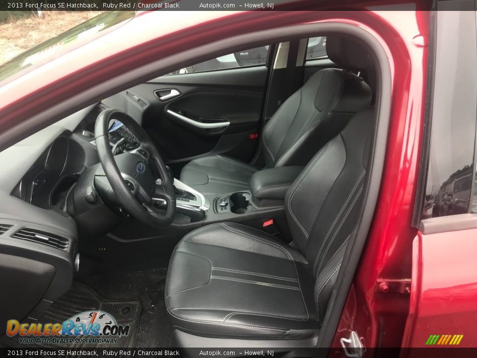 2013 Ford Focus SE Hatchback Ruby Red / Charcoal Black Photo #10
