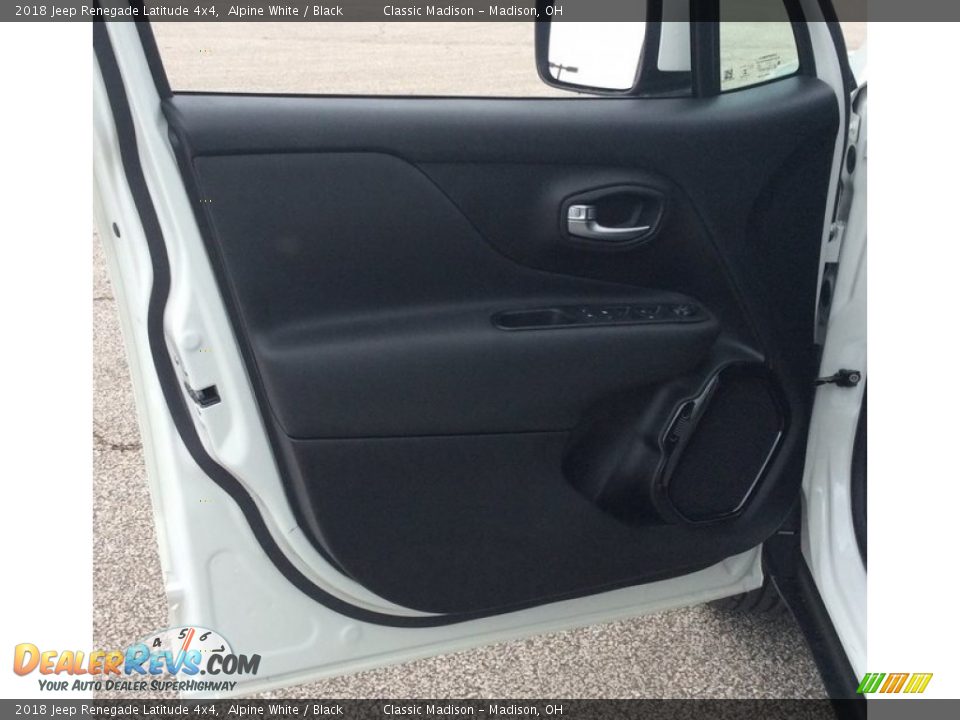 2018 Jeep Renegade Latitude 4x4 Alpine White / Black Photo #7
