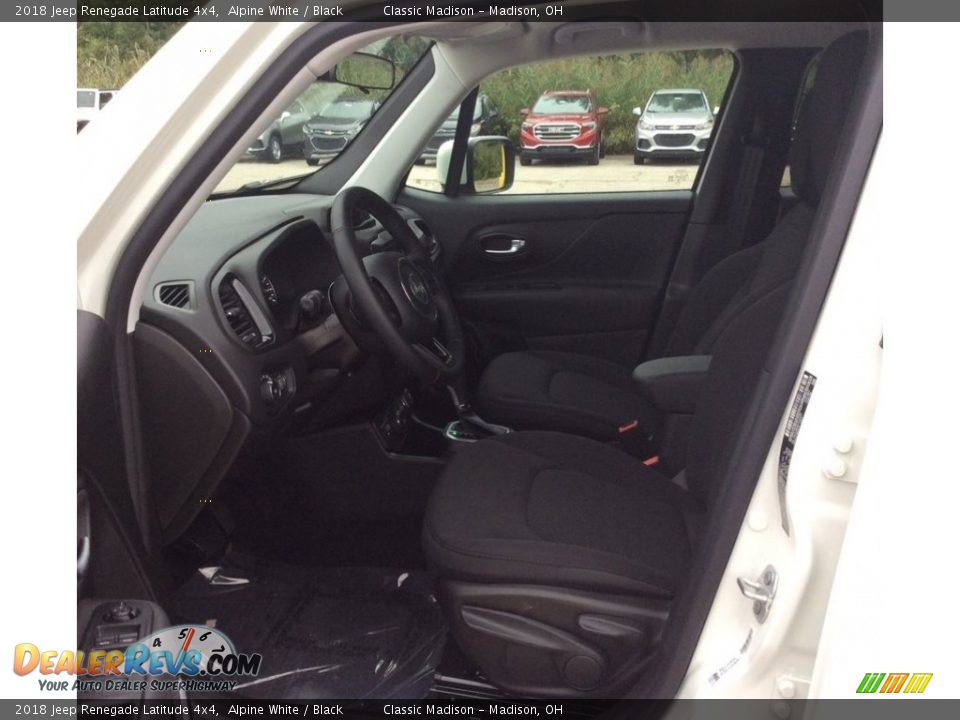 2018 Jeep Renegade Latitude 4x4 Alpine White / Black Photo #8