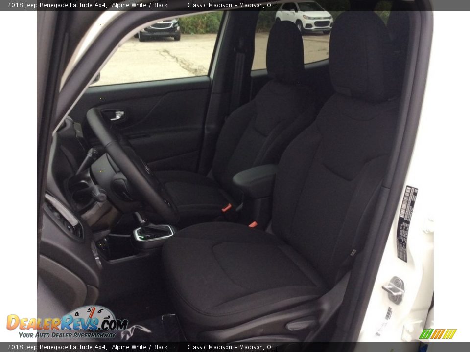 2018 Jeep Renegade Latitude 4x4 Alpine White / Black Photo #9