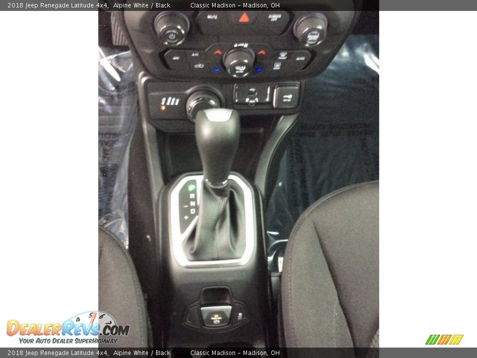 2018 Jeep Renegade Latitude 4x4 Alpine White / Black Photo #14
