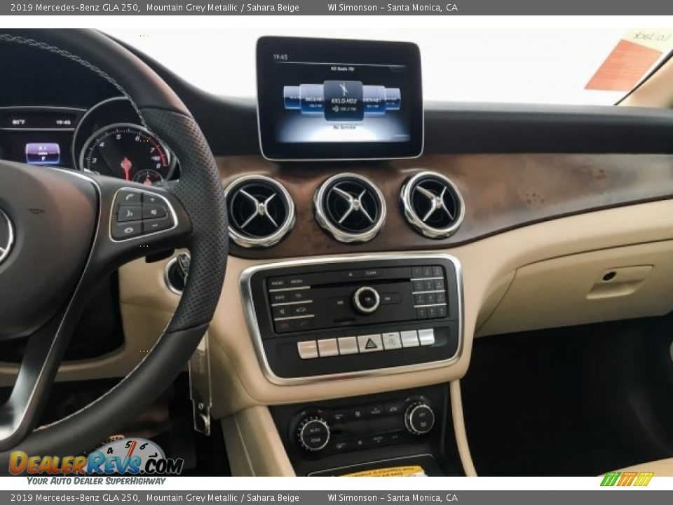 Controls of 2019 Mercedes-Benz GLA 250 Photo #6