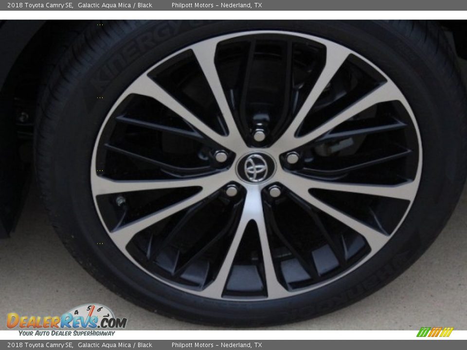 2018 Toyota Camry SE Galactic Aqua Mica / Black Photo #5