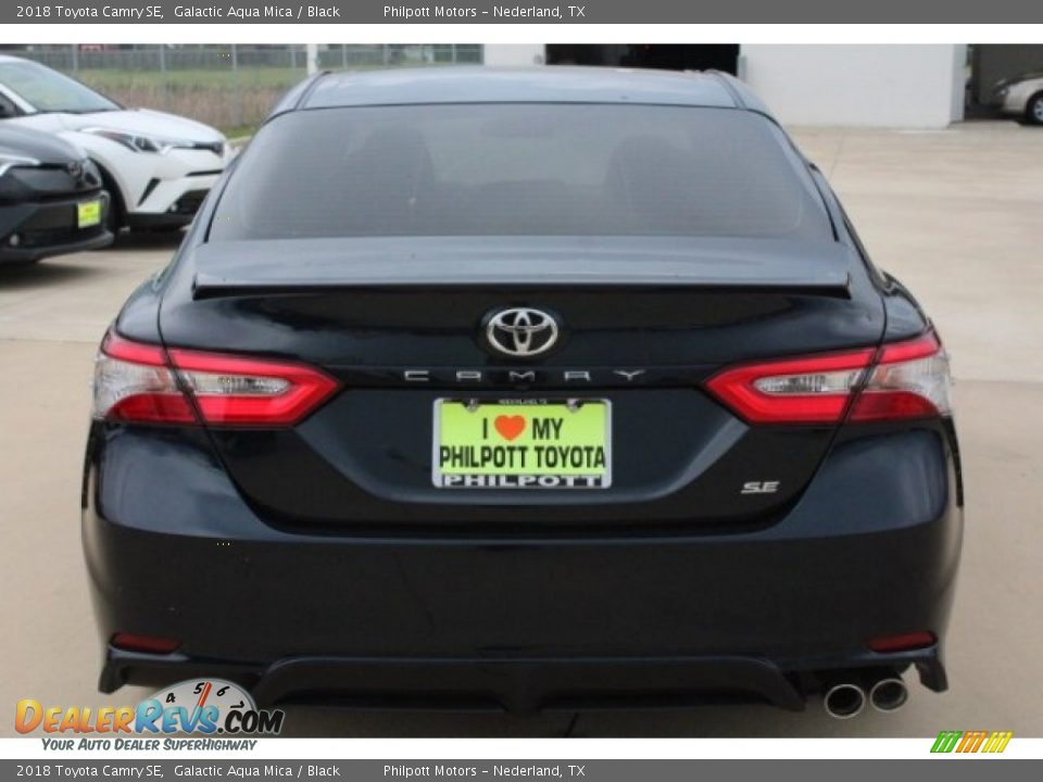 2018 Toyota Camry SE Galactic Aqua Mica / Black Photo #7